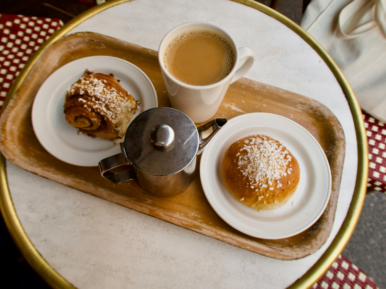 Fika: The Swedish Secret to Mental Well-being and Connection